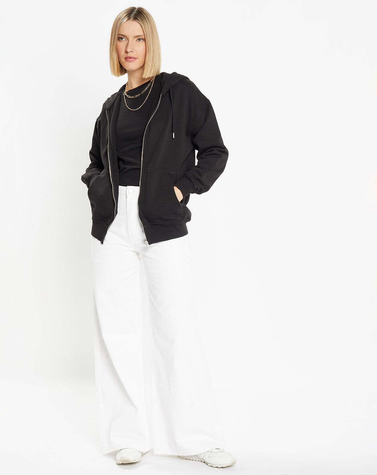 Galeries Lafayette Sweat zippé en Coton bio Mathalie à capuche noir