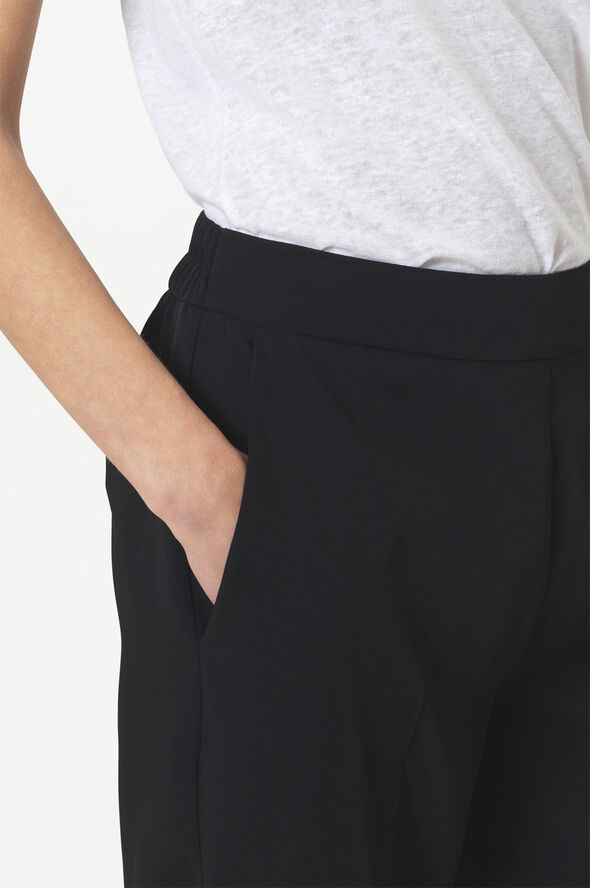 Second Female Garbo Trousers Black