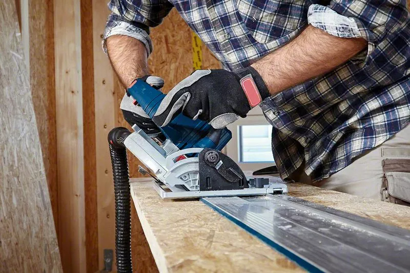Bosch Combo Kit 3 18V Tools: GSB 18V-110C + GKS 18V-68GC + GSA 18V-28 + 1 4.0 AH Battery (PROCORE) + 2 5.5 AH Batteries (PROCORE) + GAL 1880CV (L) Professional