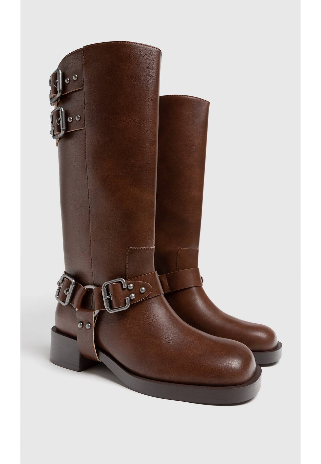 Botas de motociclista planas com fivelas