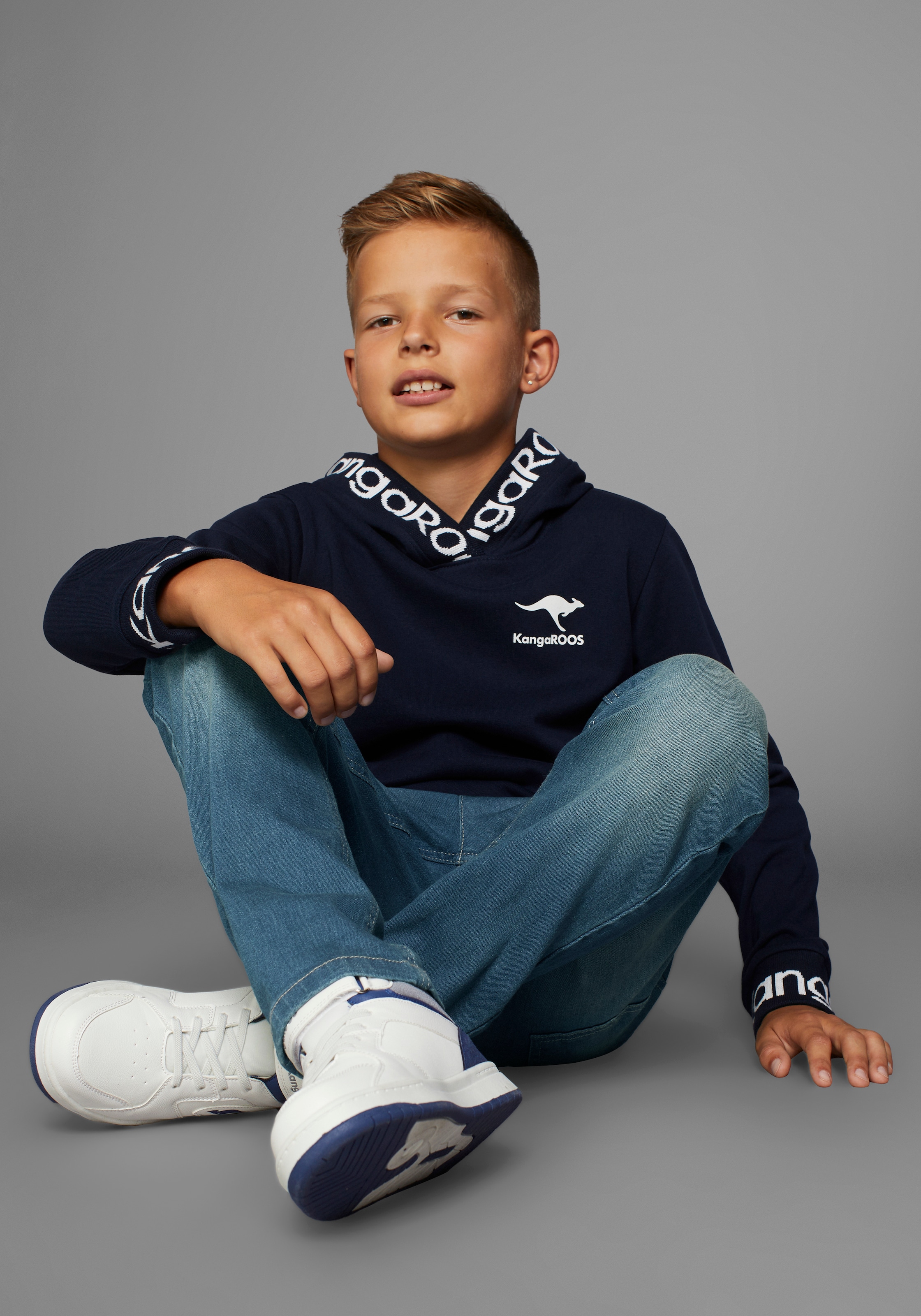 KangaROOS Stretch-Jeans », regular fit mit geradem Beinverlauf«, bequeme Passform,  gerades Bein,  niedrige Leibhöhe