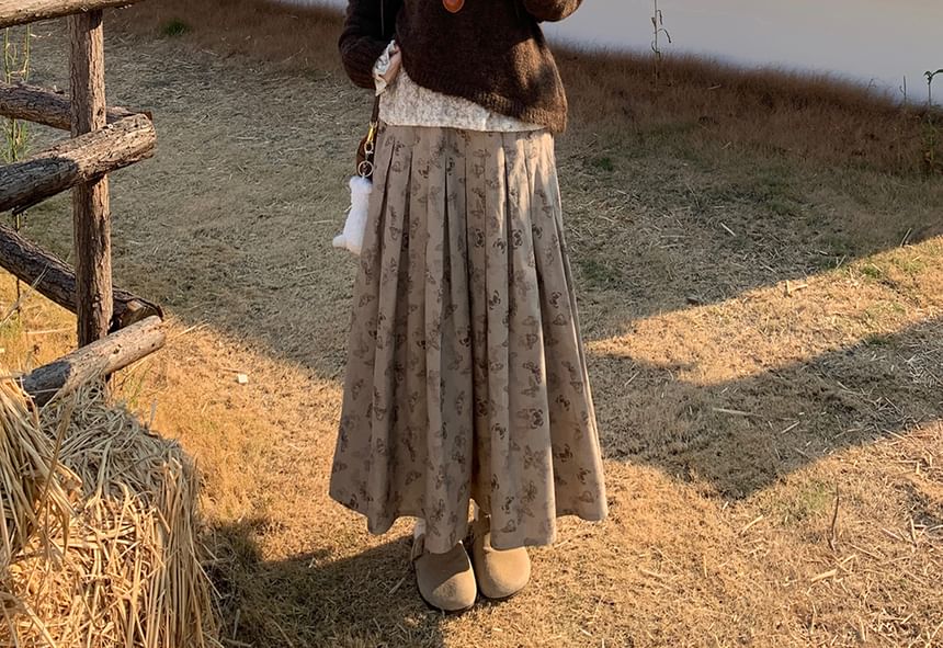 Closette - Maxi A-lijn rok met hoge taille en bloemenprint / Blouse met pofmouwen en een kraagje met patroon / Effen trui met ronde hals