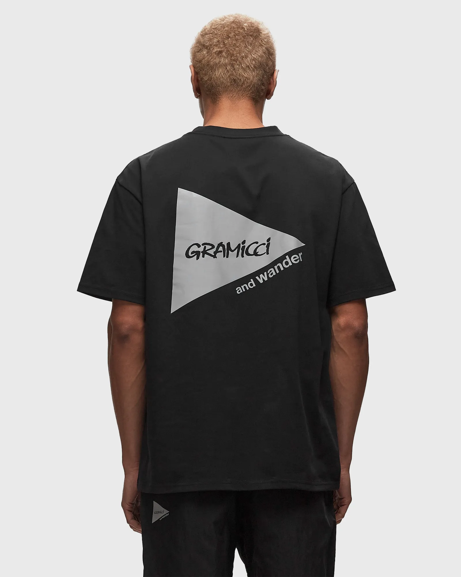 Gramicci X AND WANDER BACKPRINT TEE