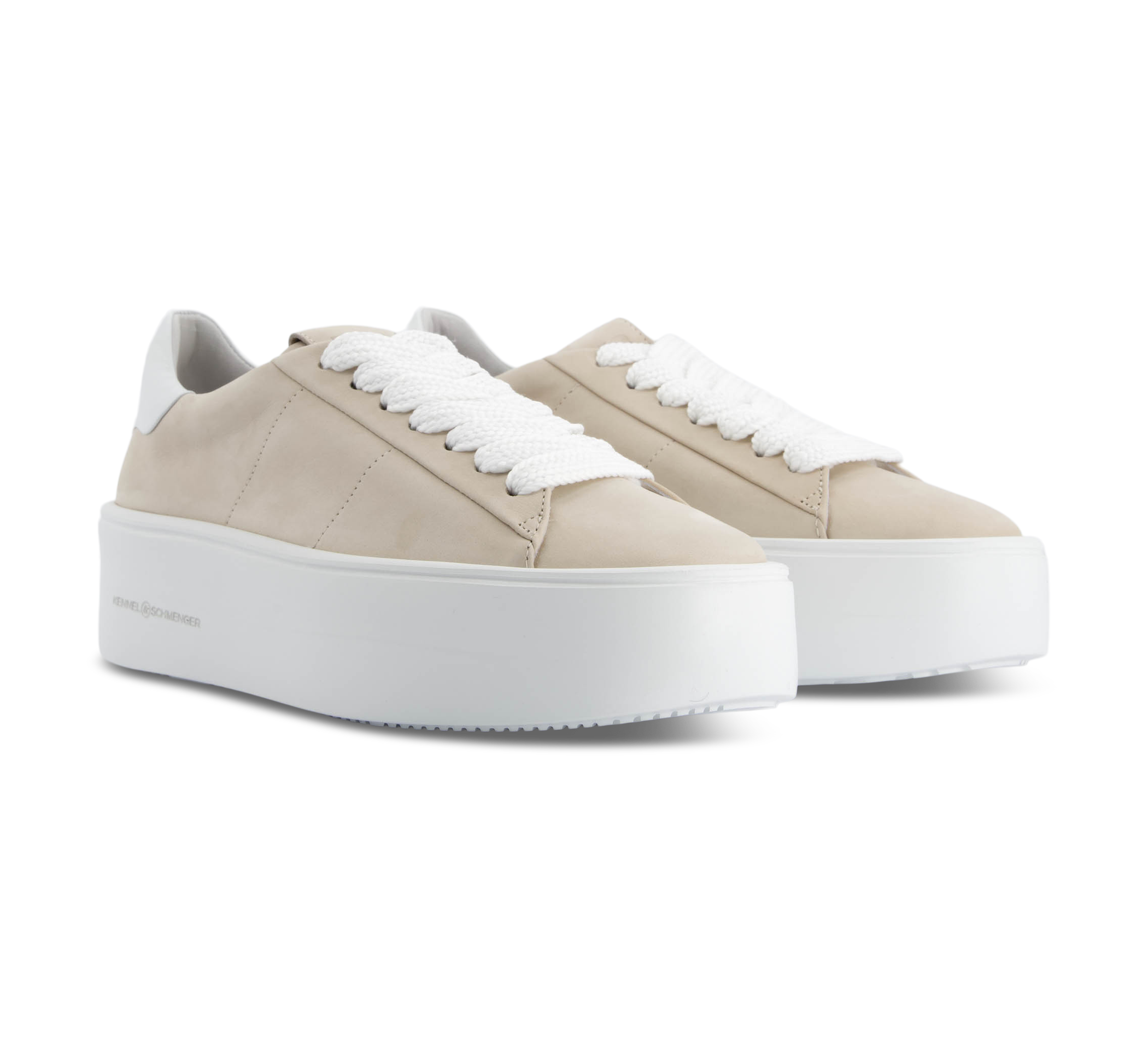 Kennel & Schmenger Show - Sneaker low