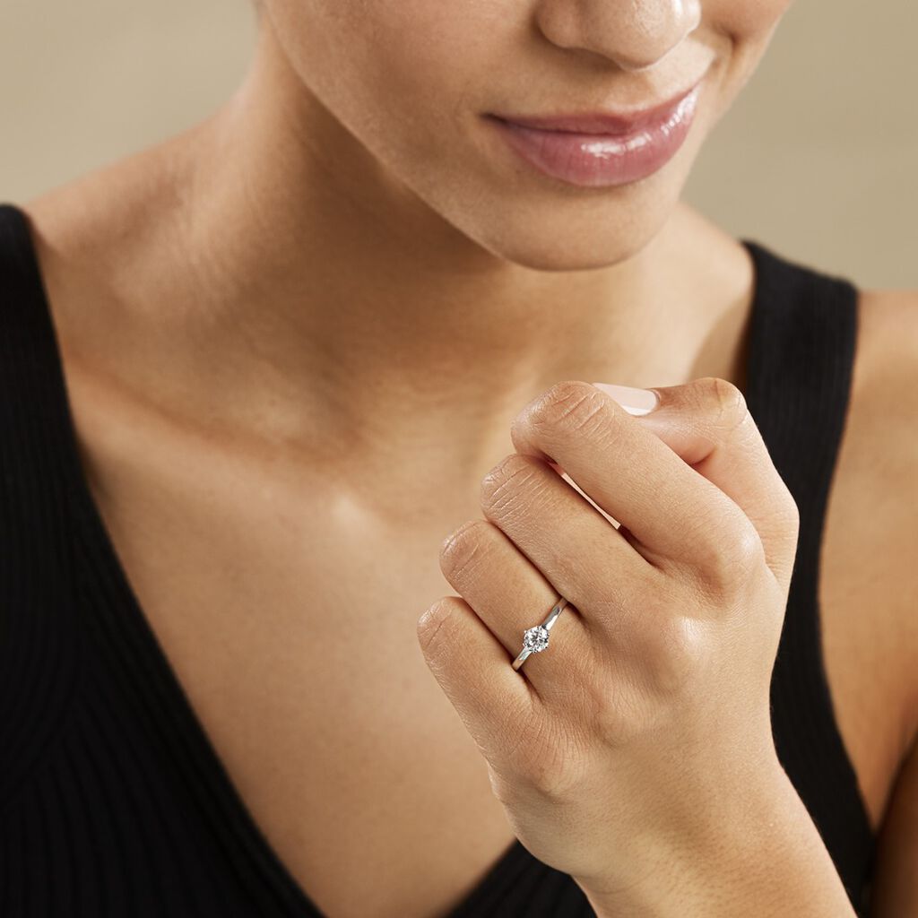 Bague Solitaire Natalia Or Blanc Diamant Synthetique