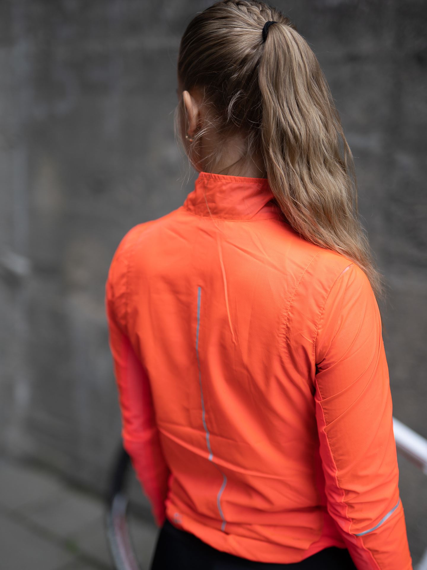 Essence Light Wind Jacket