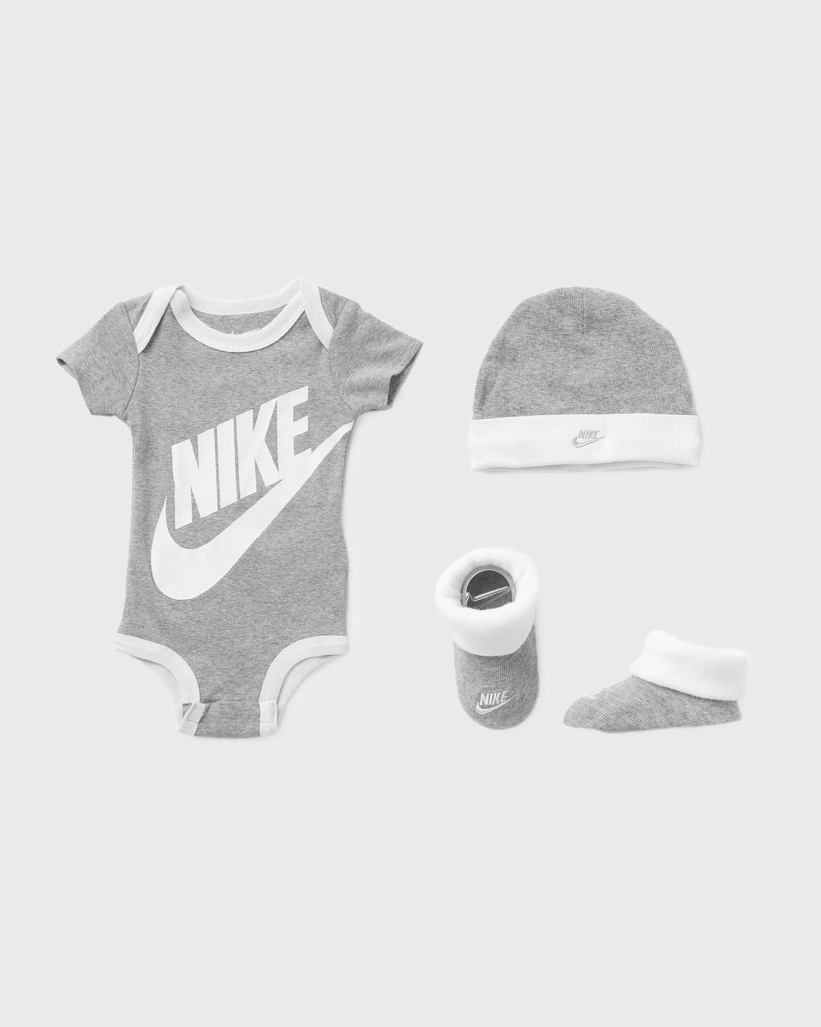 Nike FUTURA LOGO HAT/BODYSUIT/BOOTIE 3 PIECE
