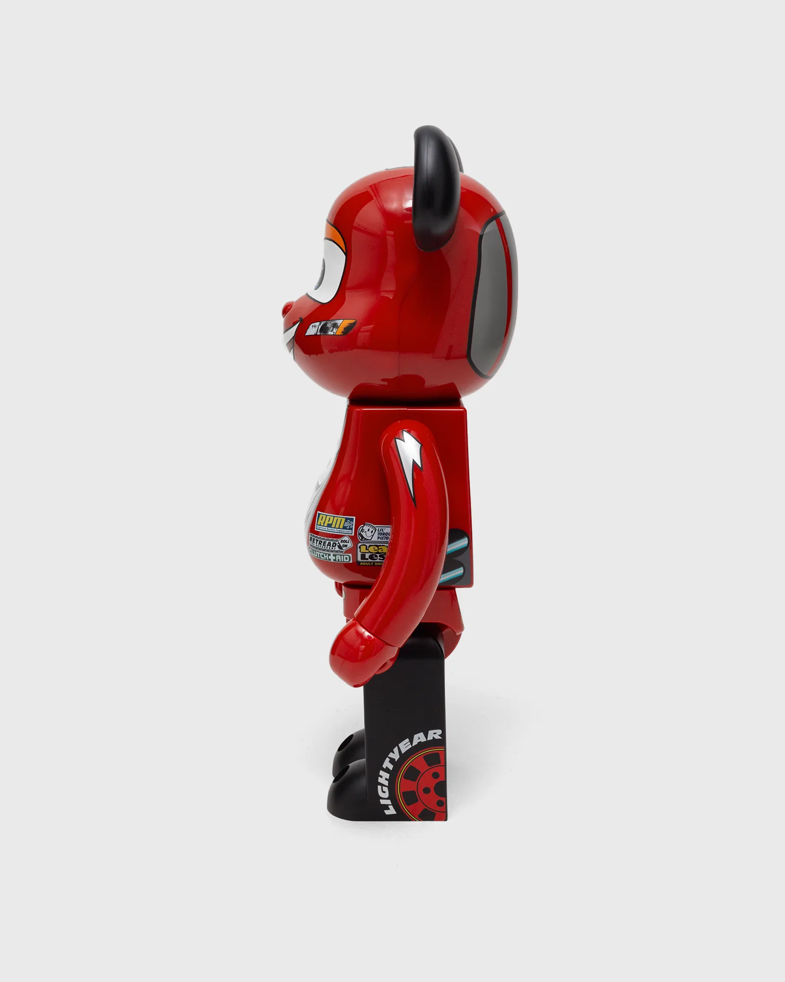MEDICOM BEARBRICK 1000% CARROS RELÂMPAGO MCQUEEN