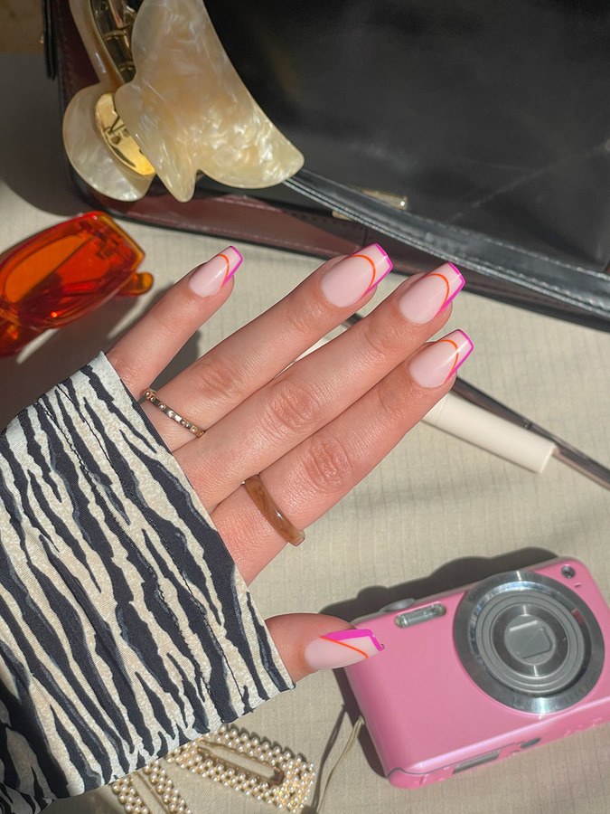 DUFFBEAUTY Reusable Press-on Manicure Out Of Line