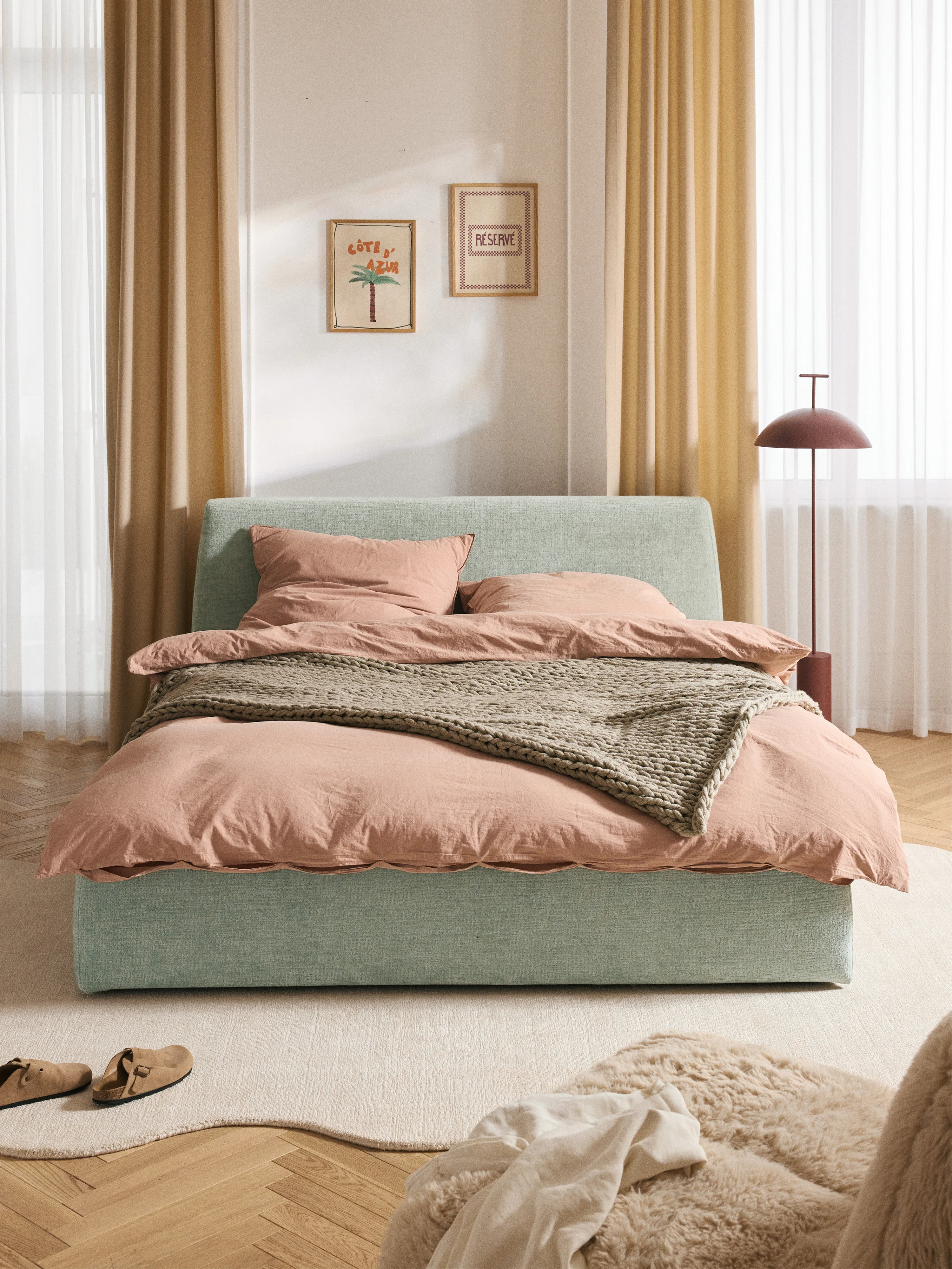 Gestoffeerd bed Cloud