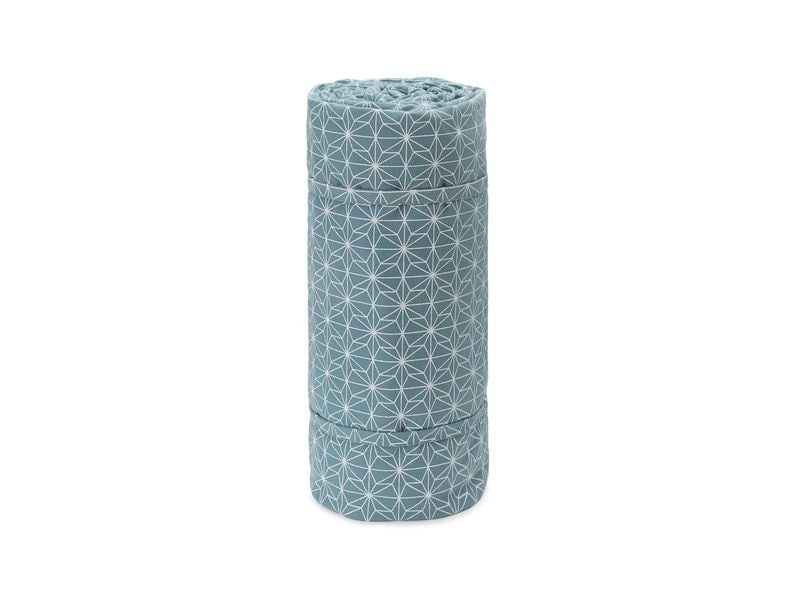 Urbanara Picknickdecke Mallur 130 x 190 cm - Taubenblau / N Gemütliche Baumwolldecke mit weicher Polyesterfüllung für unterwegs