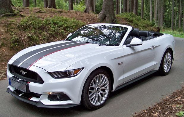 Ford Mustang fahren in Würzburg – Adrenalin pur