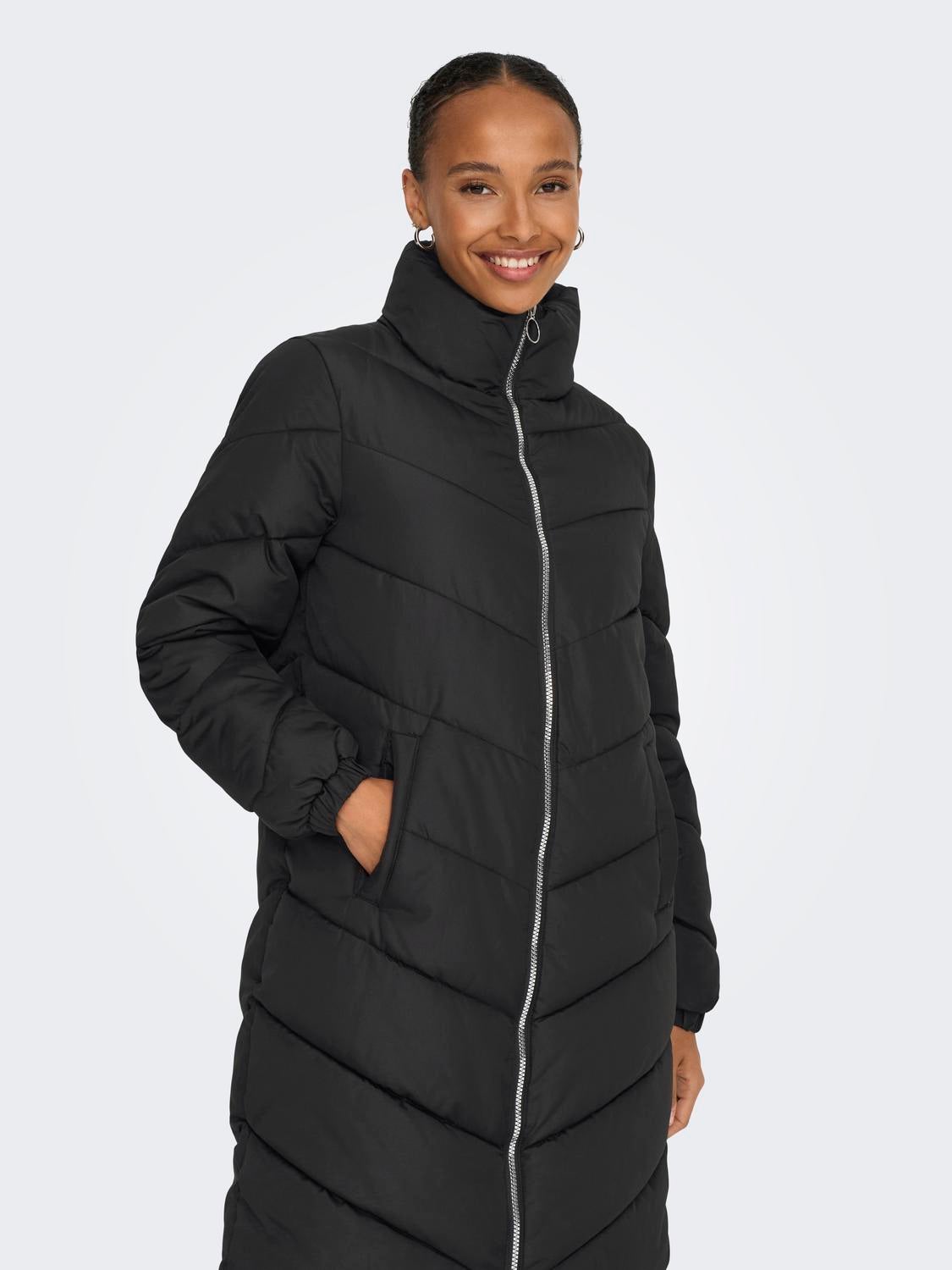 JDYNEWFINNO Steppmantel Black