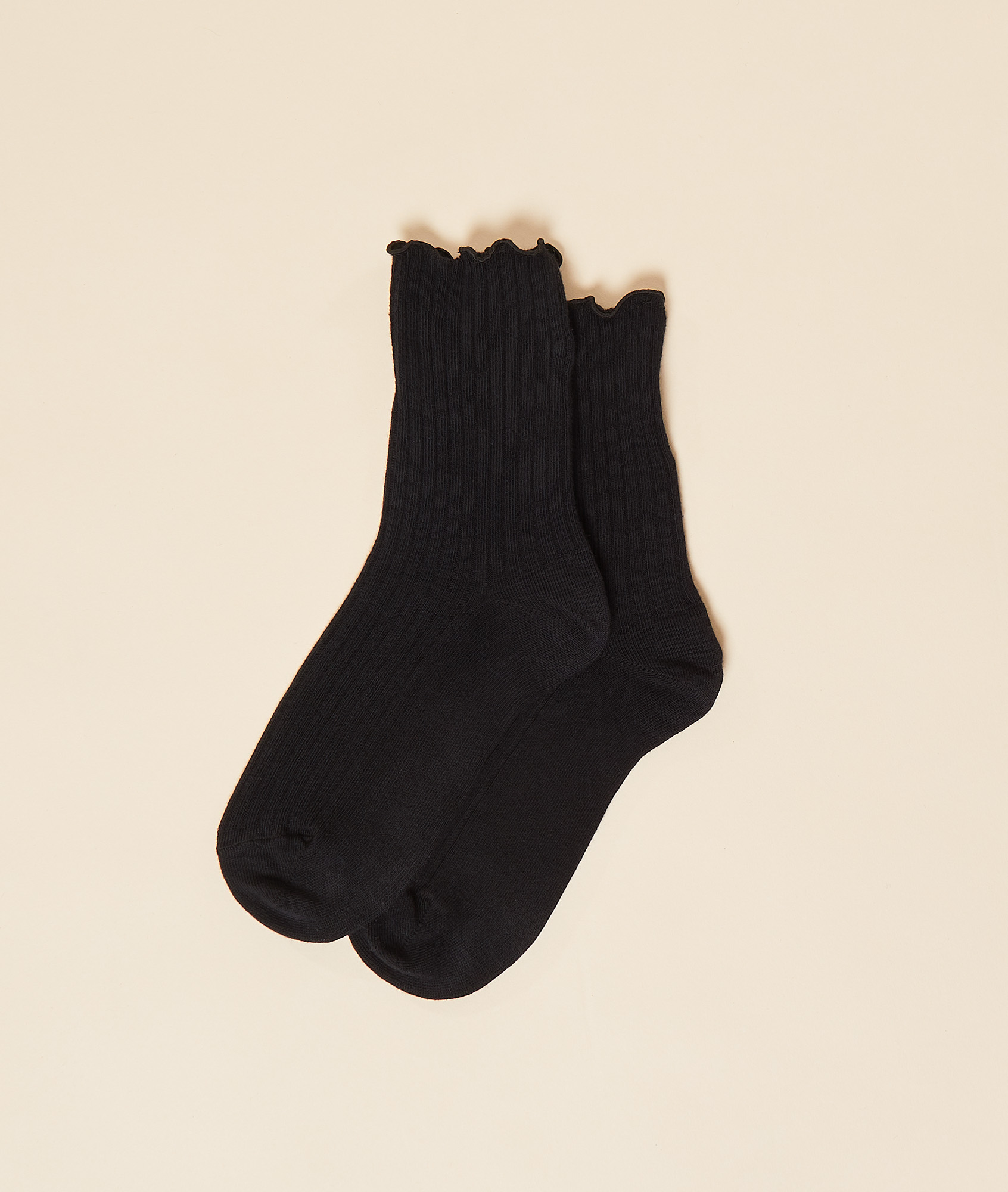 Chaussettes mode unies à volants