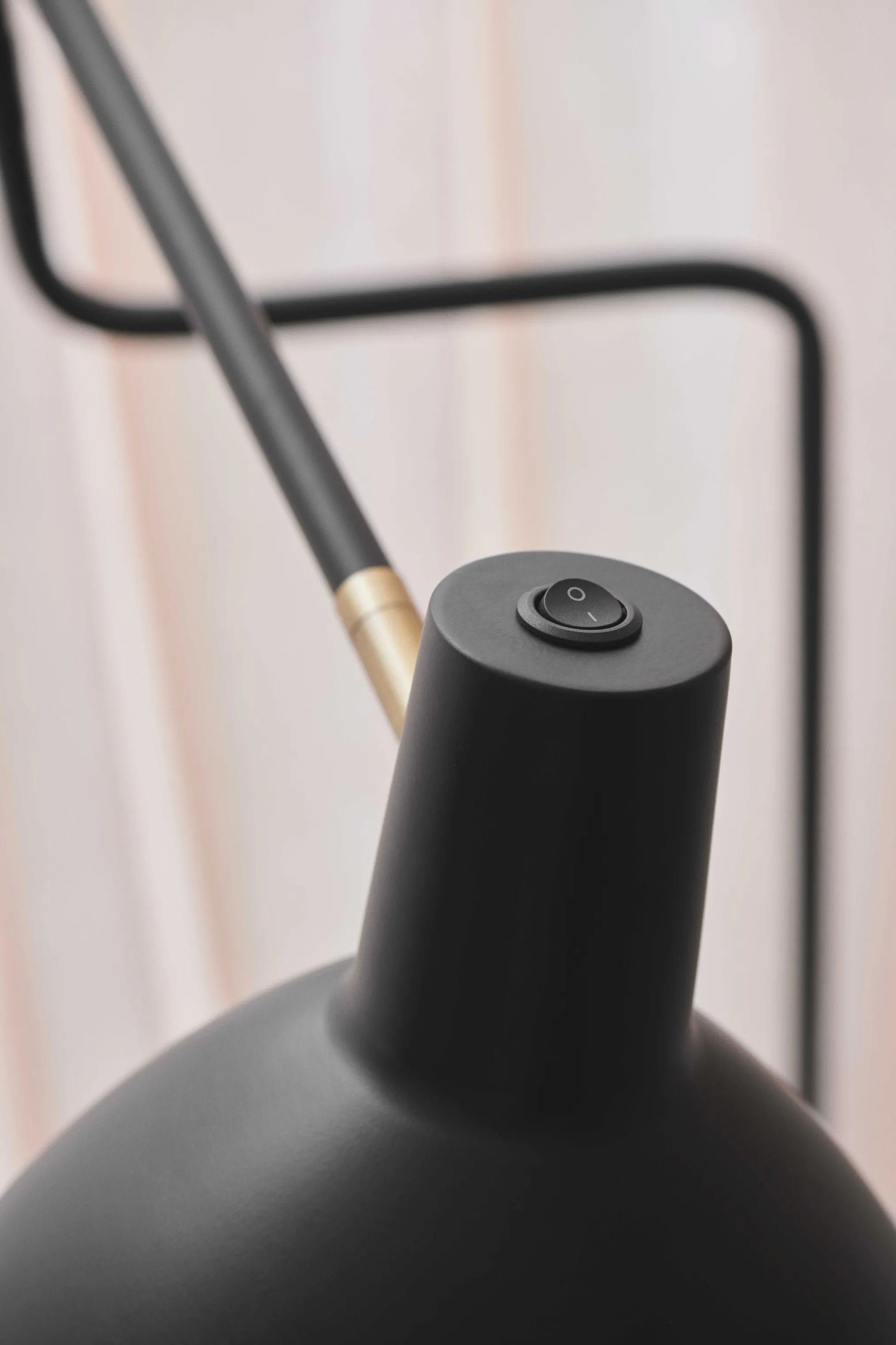 Halo Design Metropole Deluxe Gulvlampe