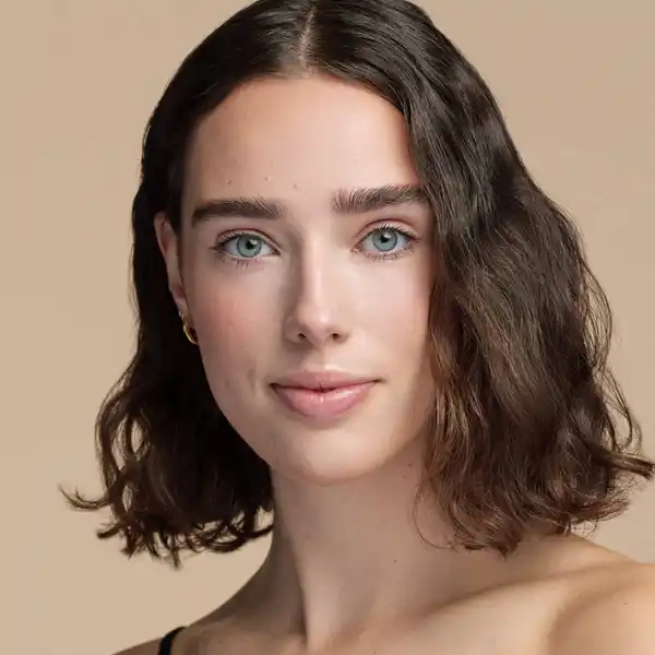 Nude Drop Tinted Serum Foundation 004N