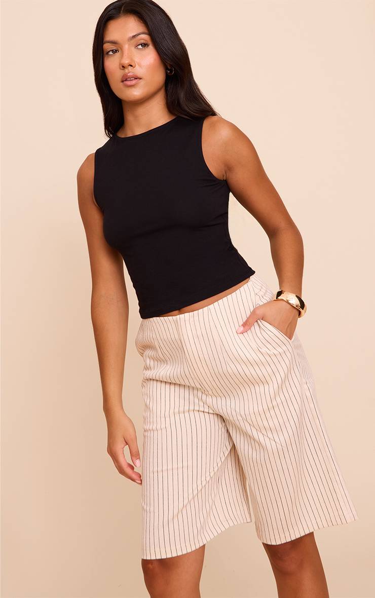 Beige Short Long Rayé À Fines Rayures Léger