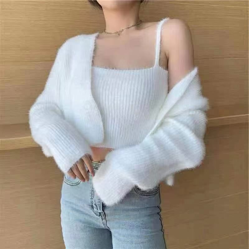 Sancus - Set van 2: effen harige gebreide camisole top & effen harige cropped cardigan