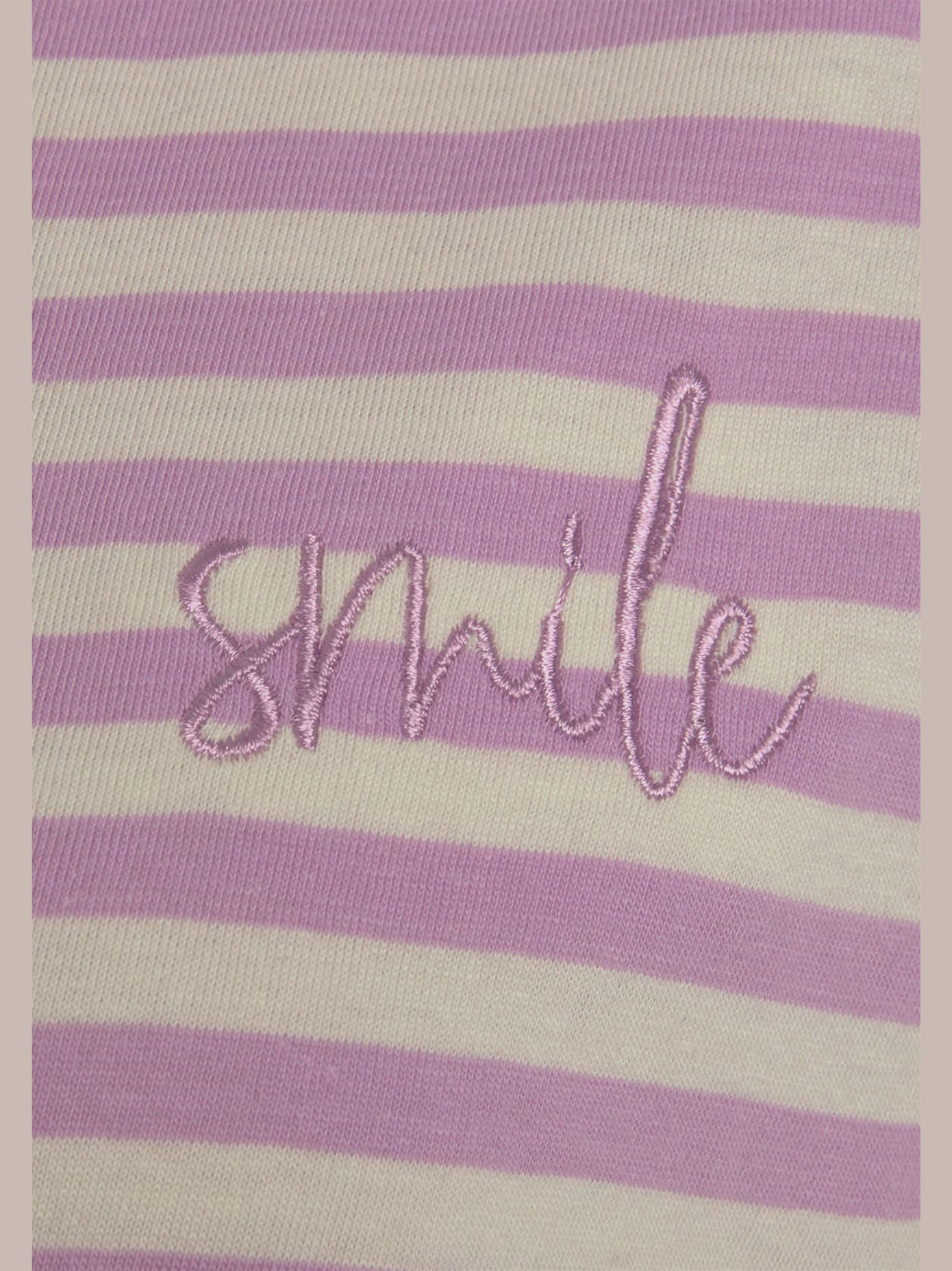 Chemise de nuit t-shirt de nuit rayé avec broderie