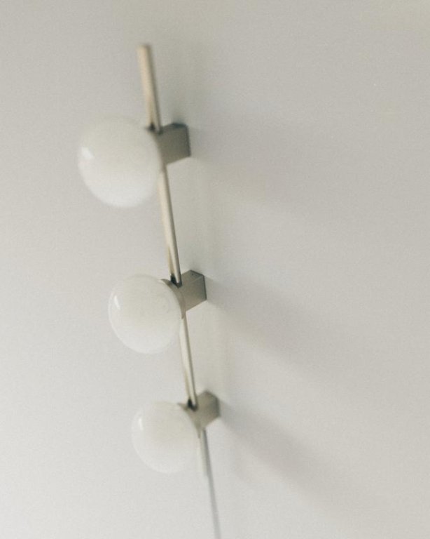 Frama Ovoid Triple wandlamp staal