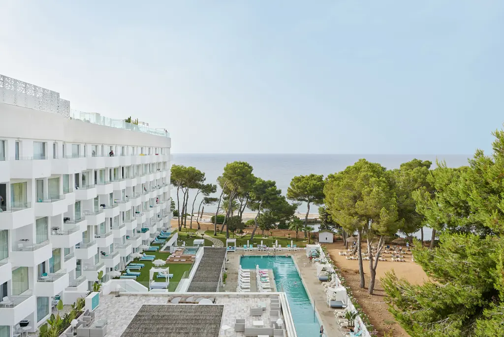 Fly & Go Iberostar Selection Santa Eulalia Halfpension - Hotel