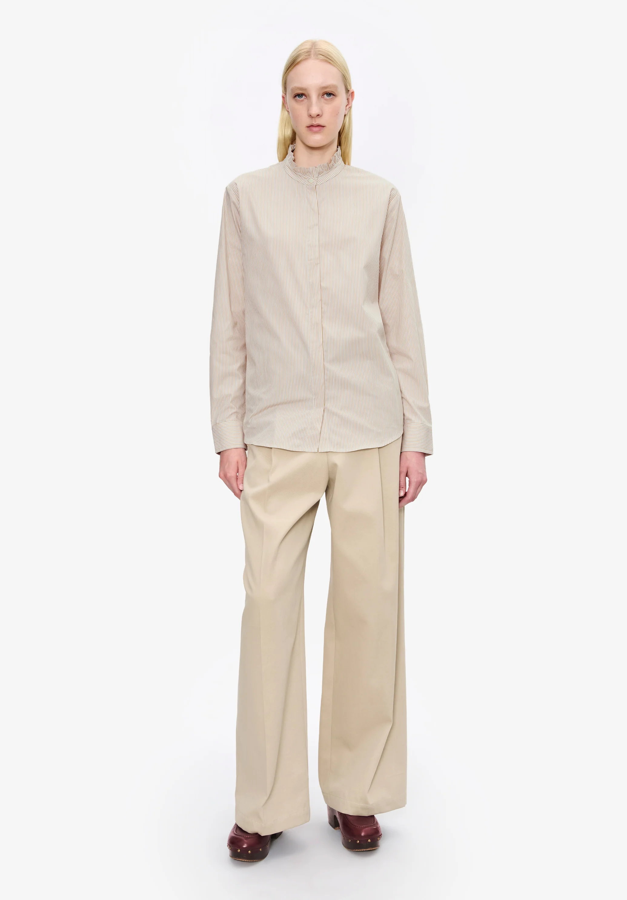 Blouse rayée col à volant - Beige