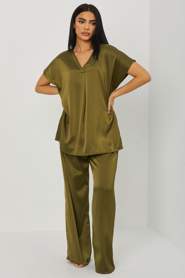 Ensemble 2 pièces blouse + pantalon satiné kaki