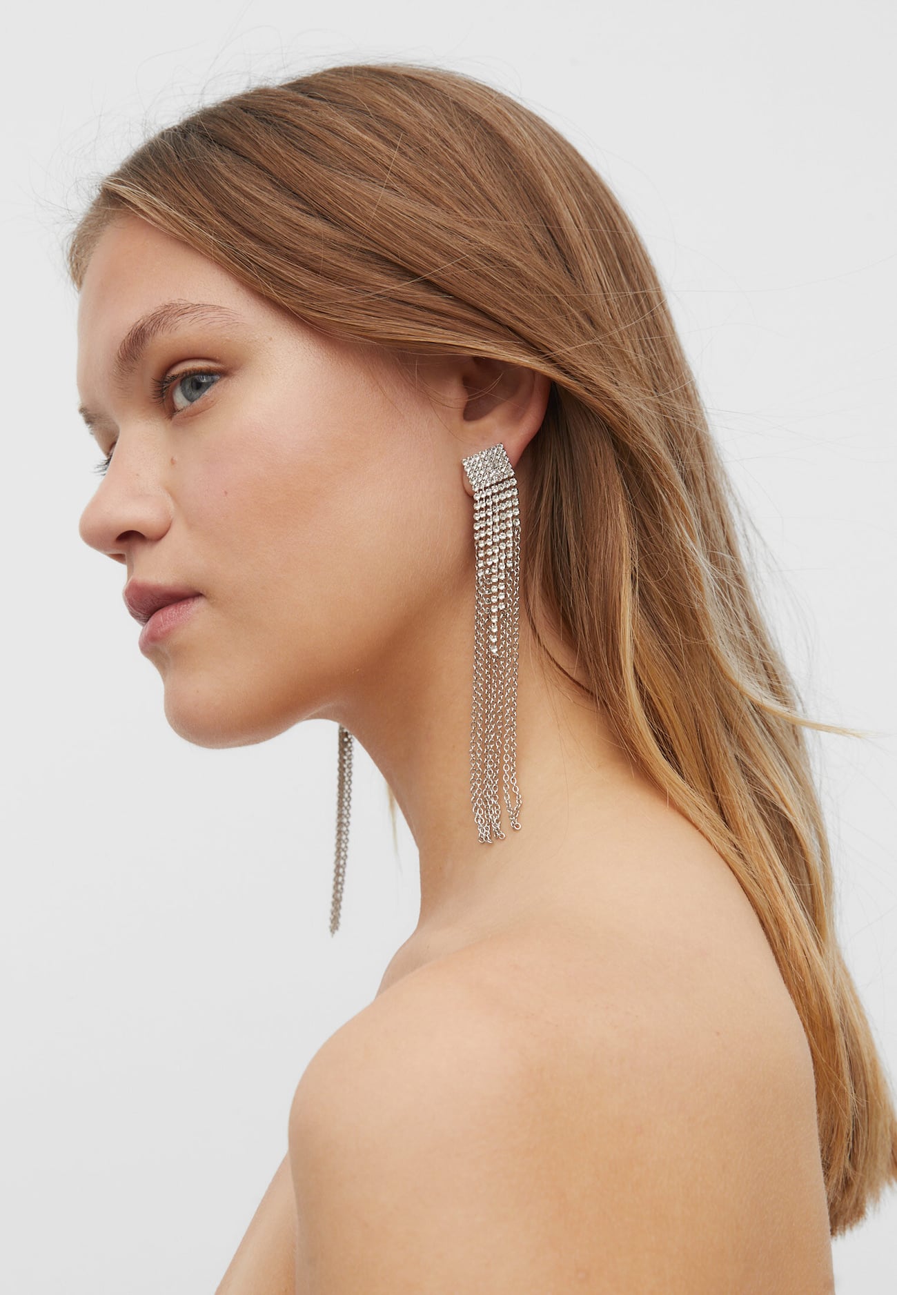 Brincos de strass e corrente