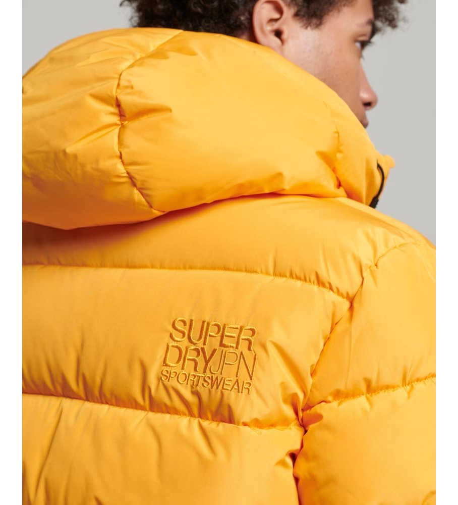 Jaqueta com capuz acolchoada Superdry Sports, amarela