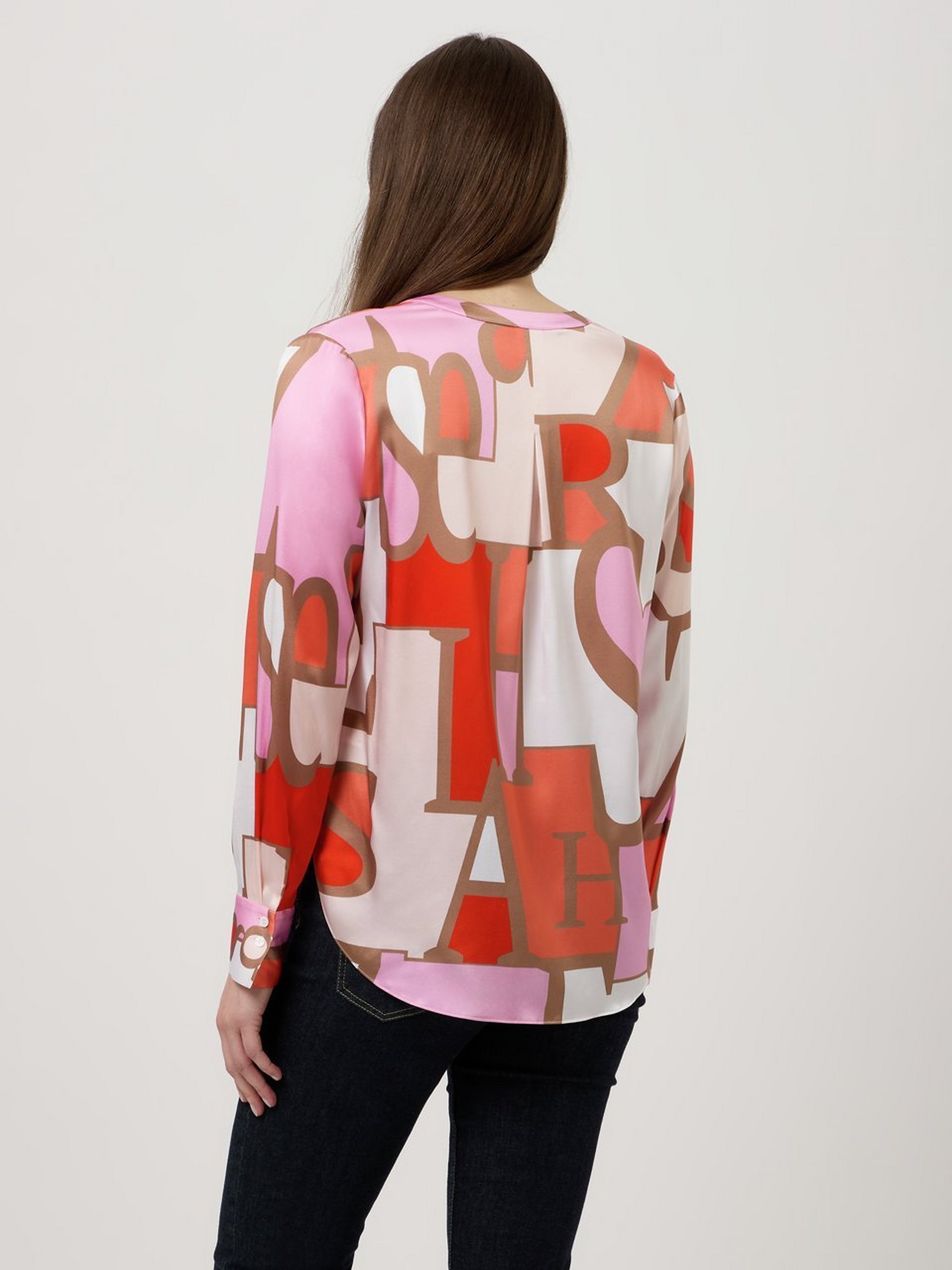 Bluse mit Seide