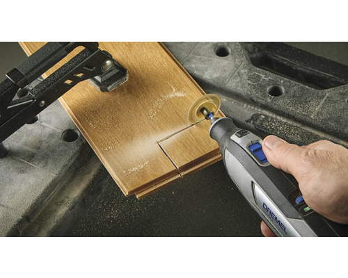 Dremel 8240 snoerloze multitool inclusief 3 opzetstukken en 45 accessoires