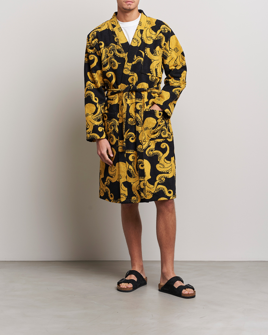OAS Terry Robe Black Octo