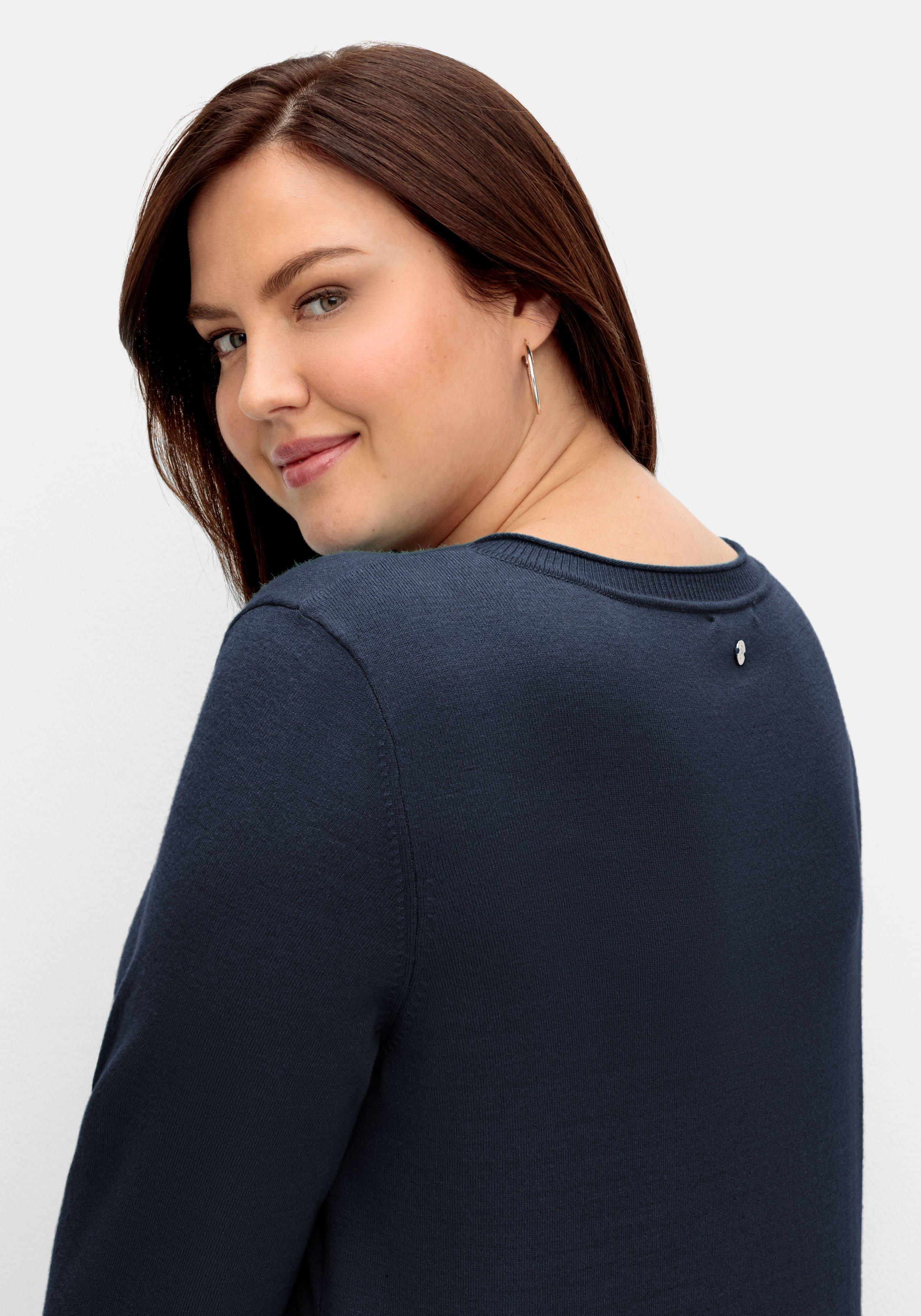 Flauschiger Pullover mit V-Ausschnitt