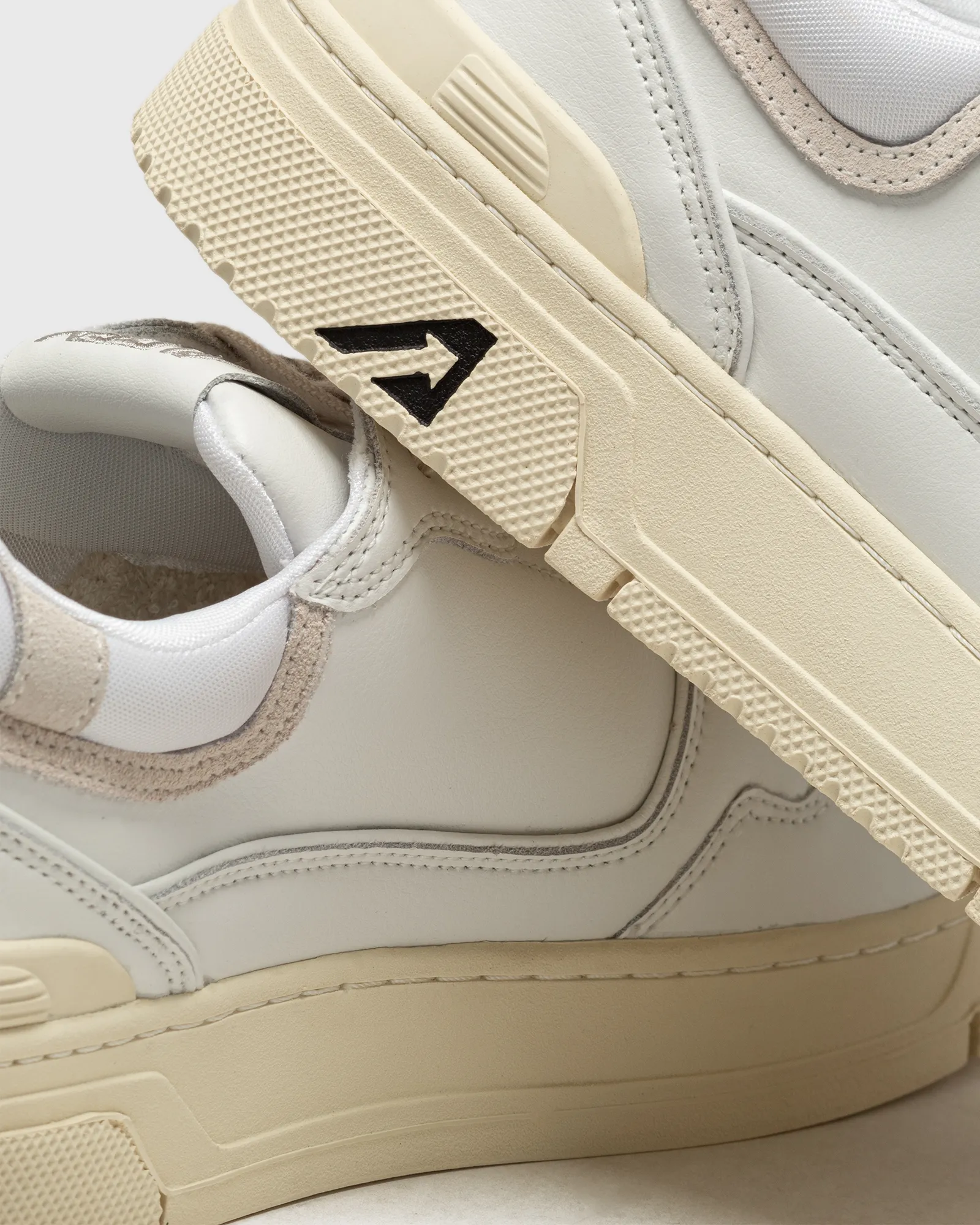 Autry Action Shoes CLC LOW