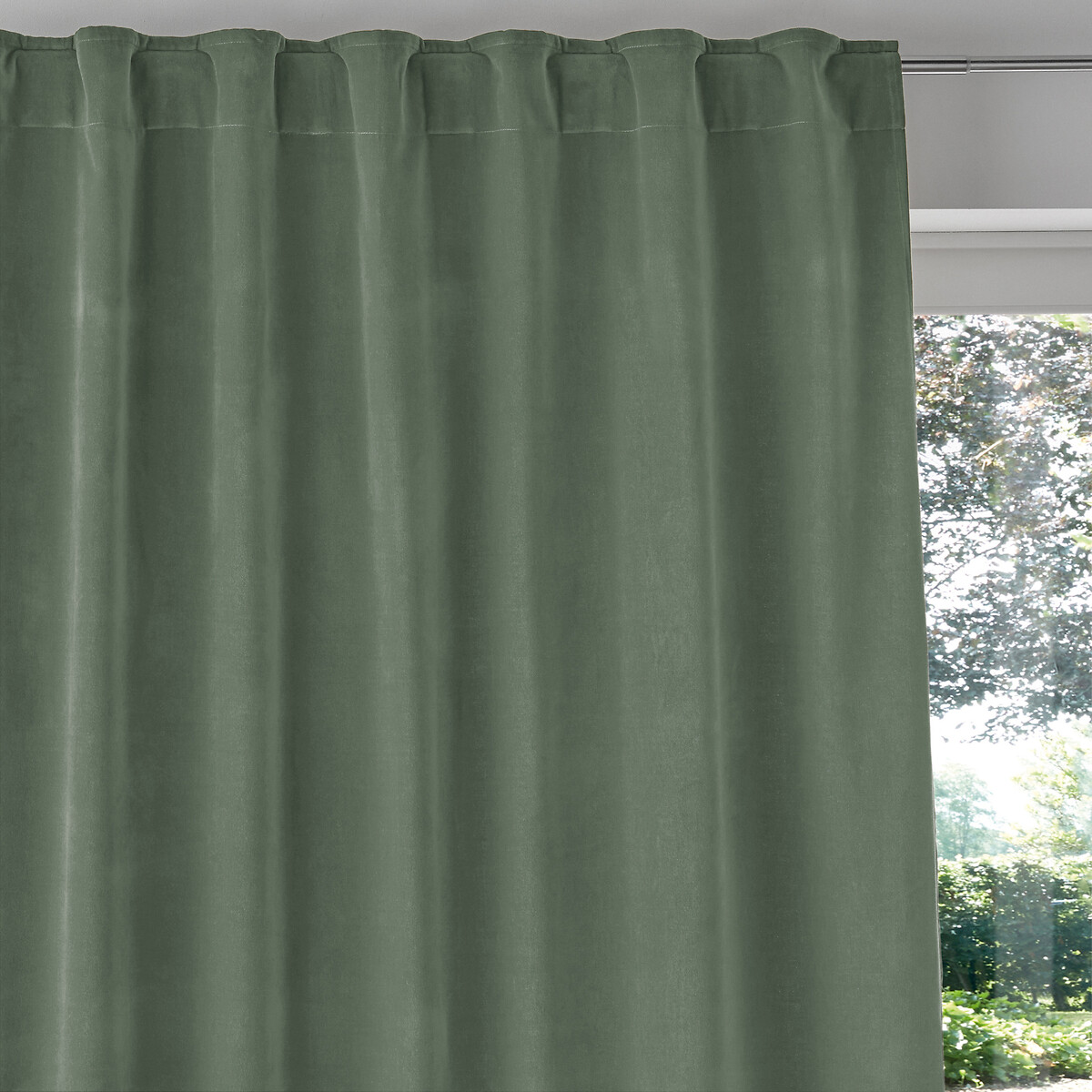 LA REDOUTE INTERIEURS<br>Cortina térmica em veludo com laços ocultos, Veludo