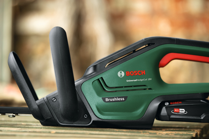 Bosch UniversalHedgeCut 18V-48 hækkeklipper 2,5 Ah