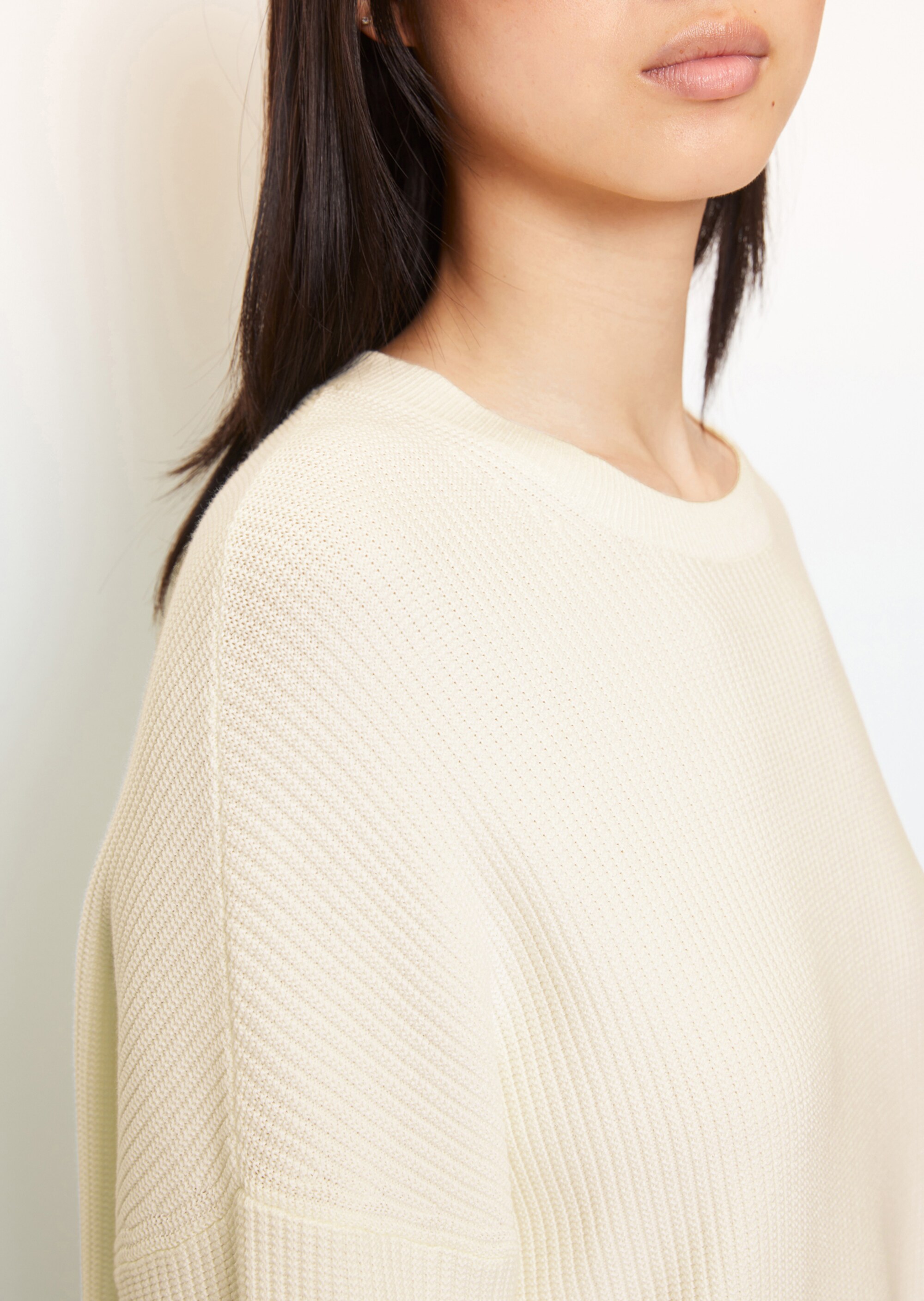 Oversize-Rippstrick-Kleid mit feiner Rippenstruktur
