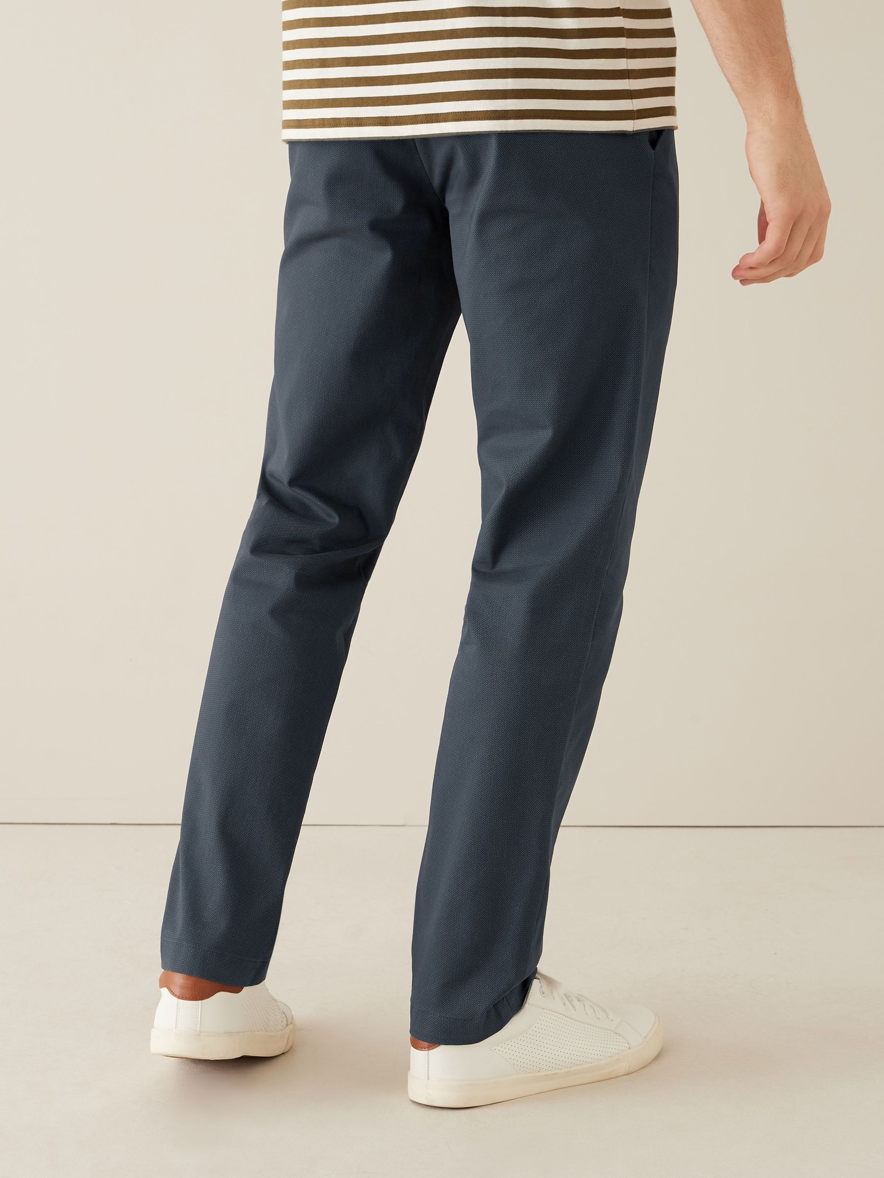 Donkerblauw - Straight fit - Zachte chino met print en riem