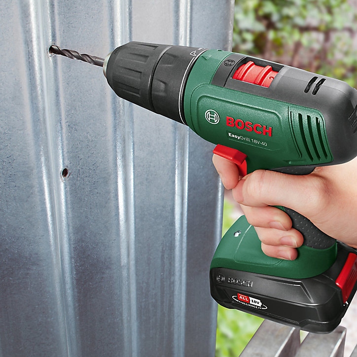 Perceuse visseuse sans fil Bosch EasyDrill 18V-40 2 x 1,5Ah + chargeur AL18V-40V-20