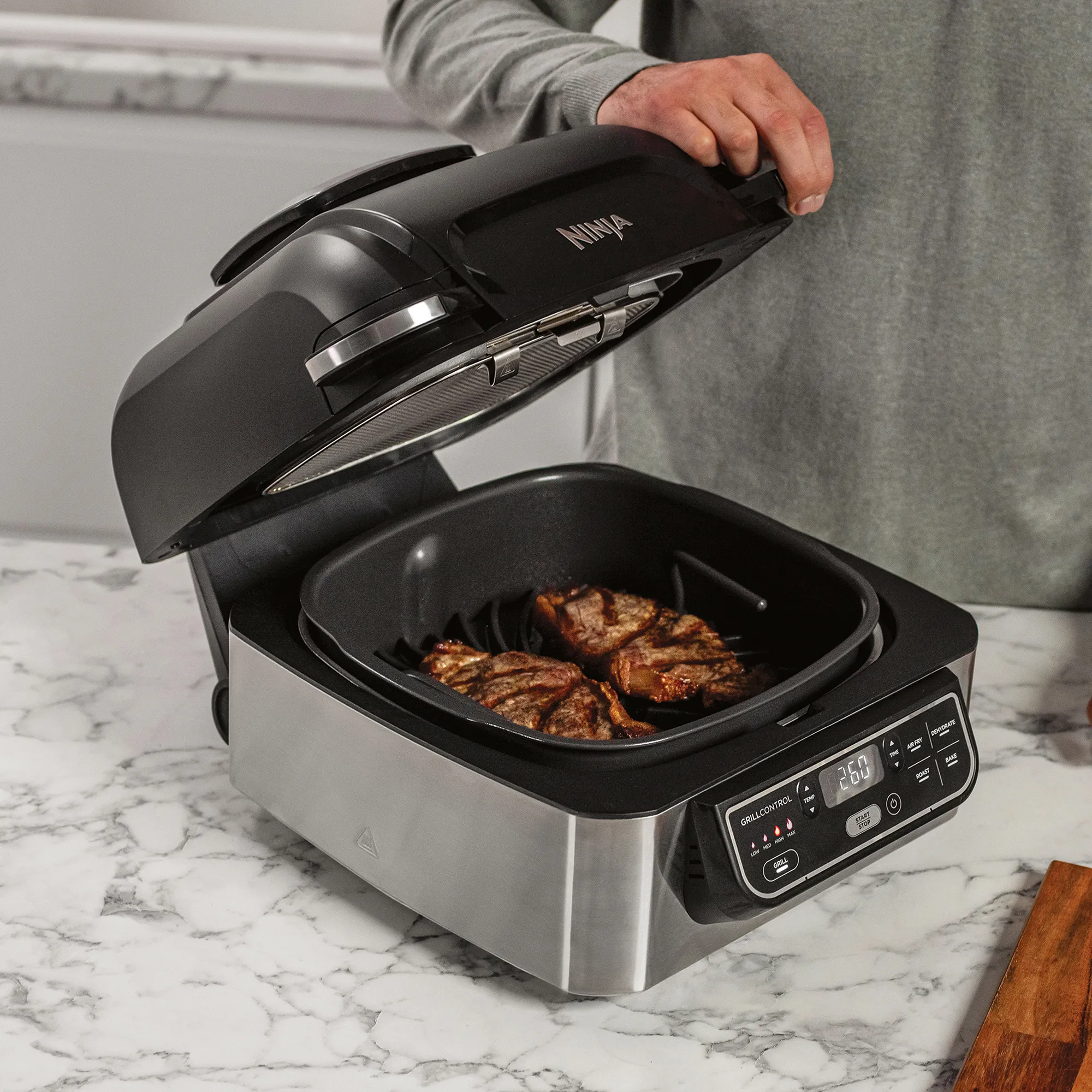 Ninja Foodi 5-i-1 Grill og Airfryer