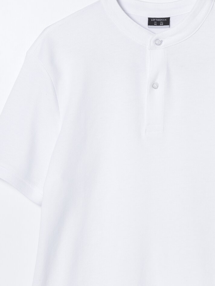 Camisa polo com gola mandarim - Branca