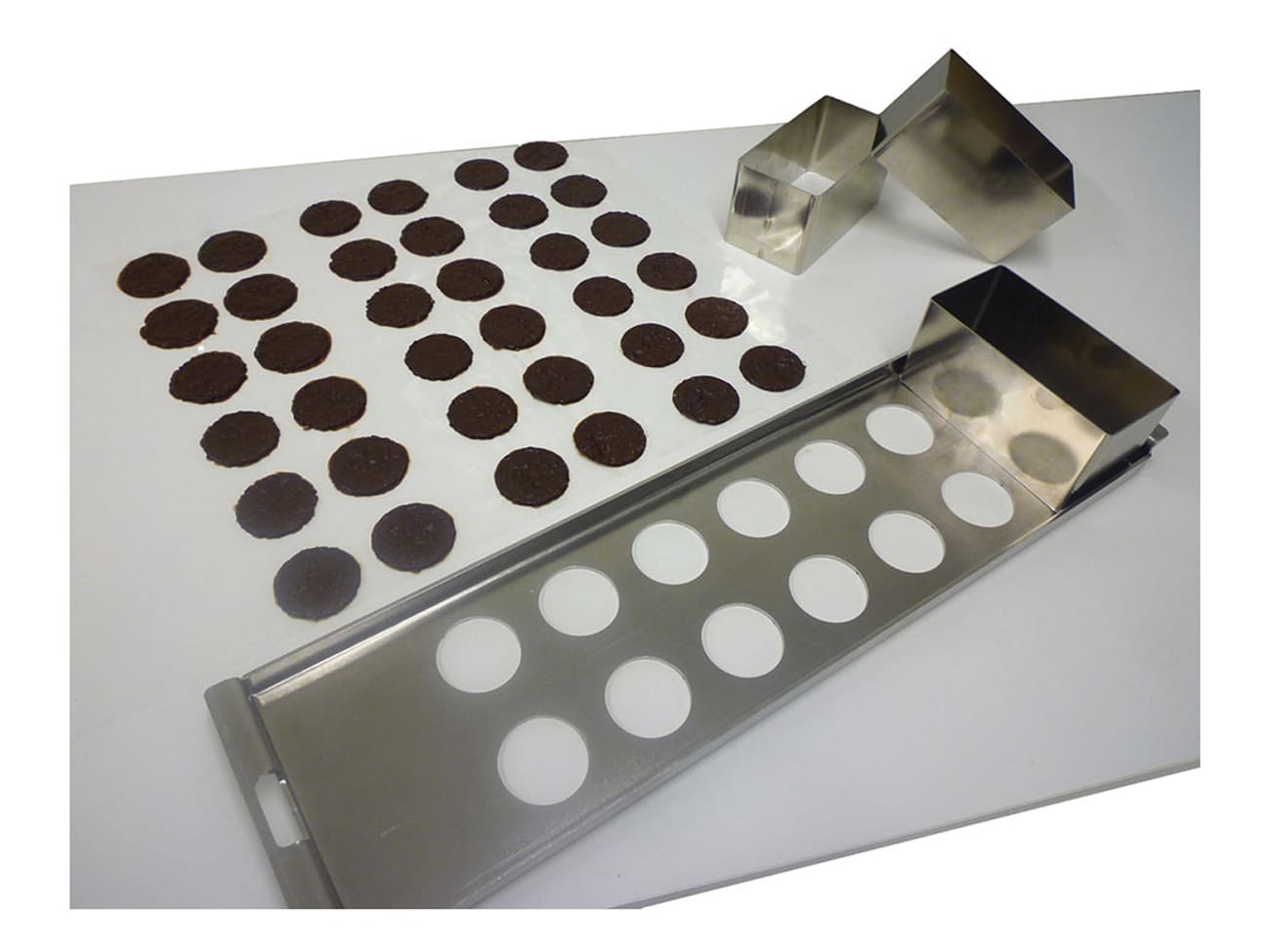 Kit de fabrication - palets et tuiles chocolat - 24 palets Ø 4 cm