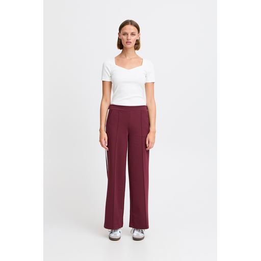 Ichi Kate Bukser, Port Royale, S