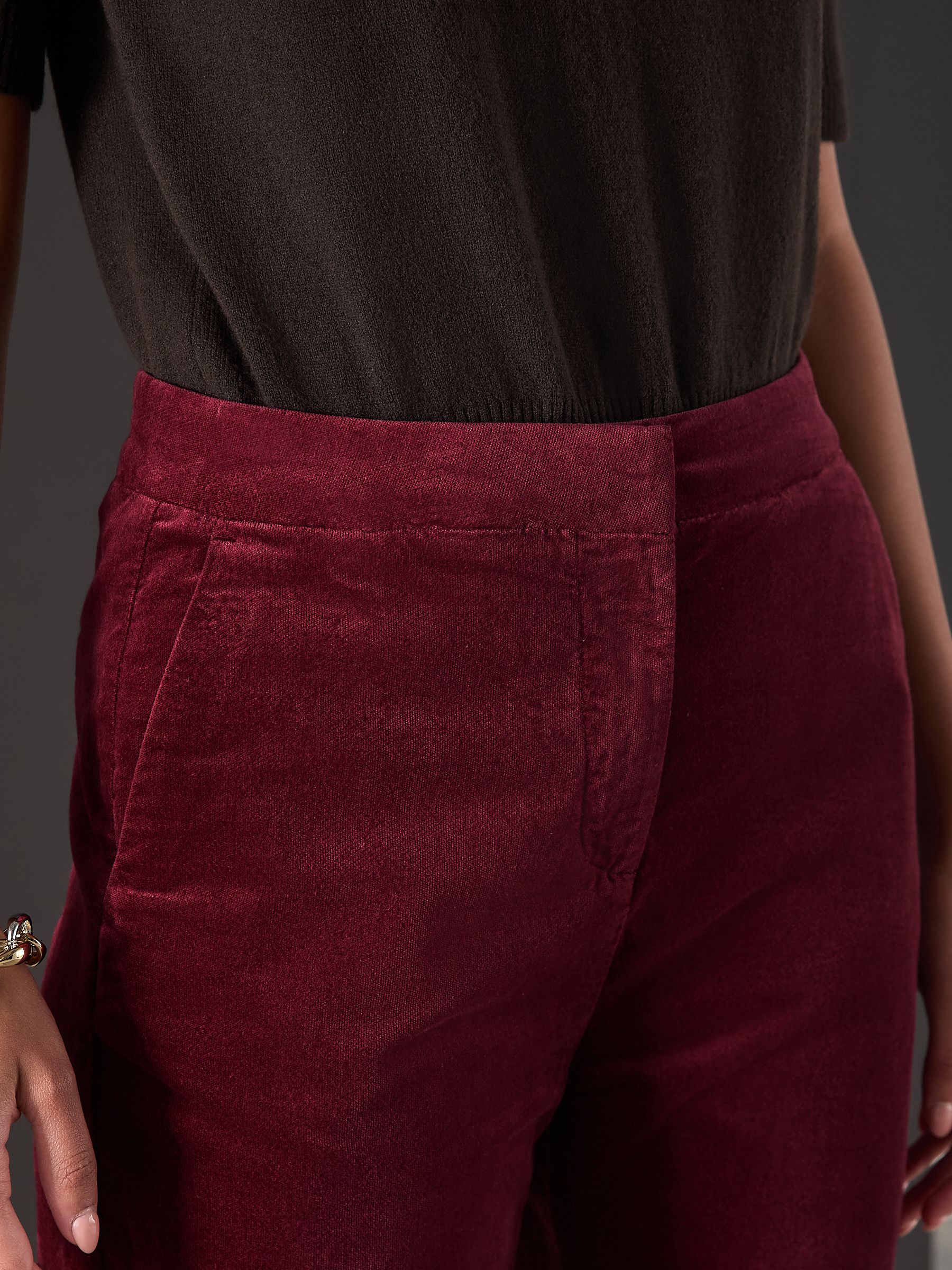 Bordeauxrood - Velvet Straight Leg Trousers
