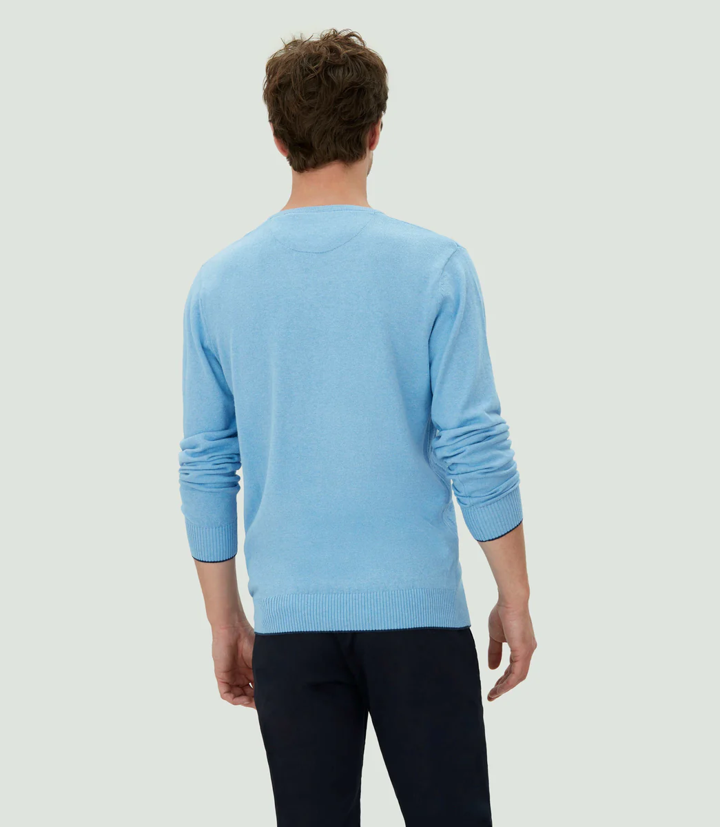 Pull col V bleu ciel chiné 