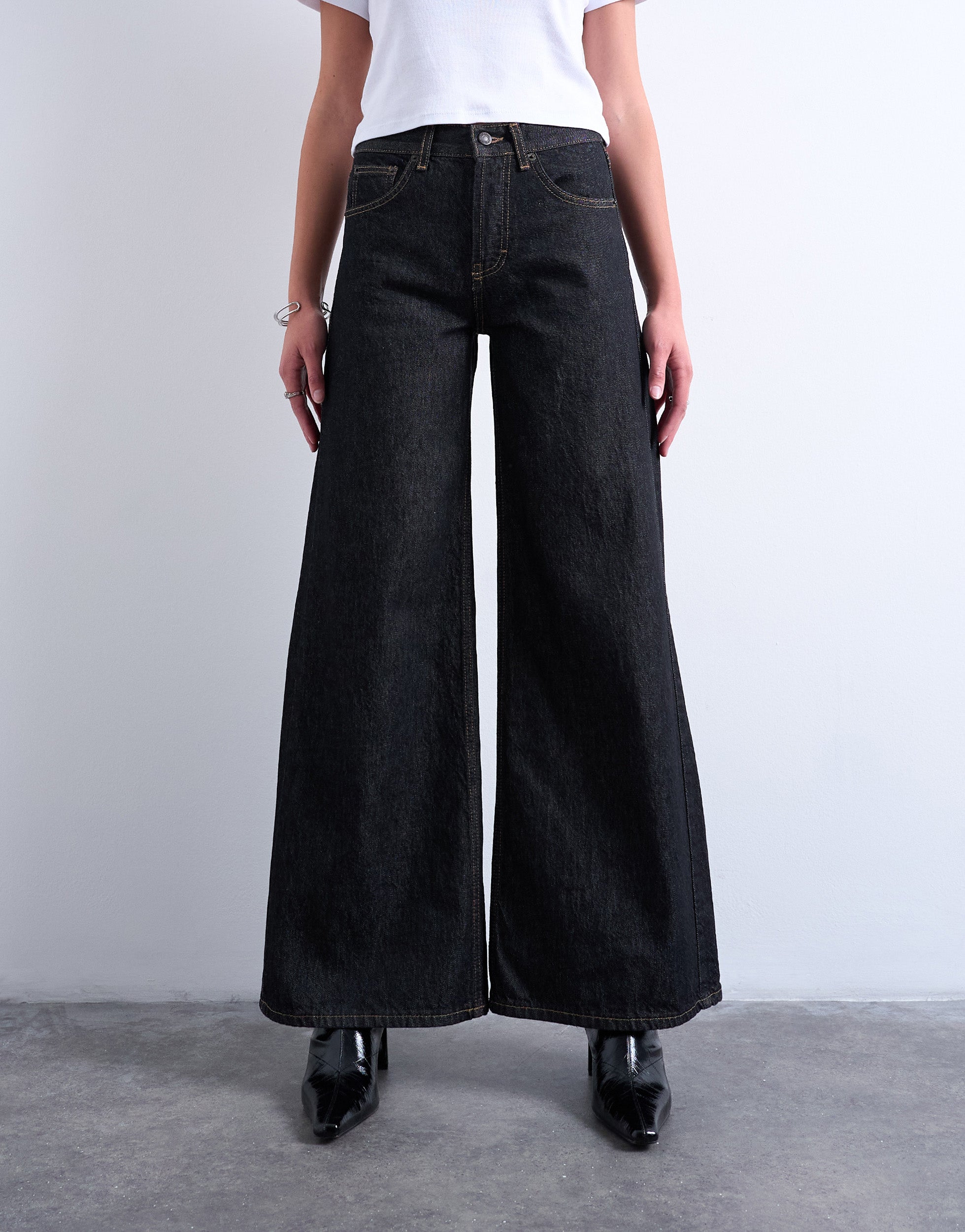 TSHORIZON Mid rise Wide leg fit Jeans