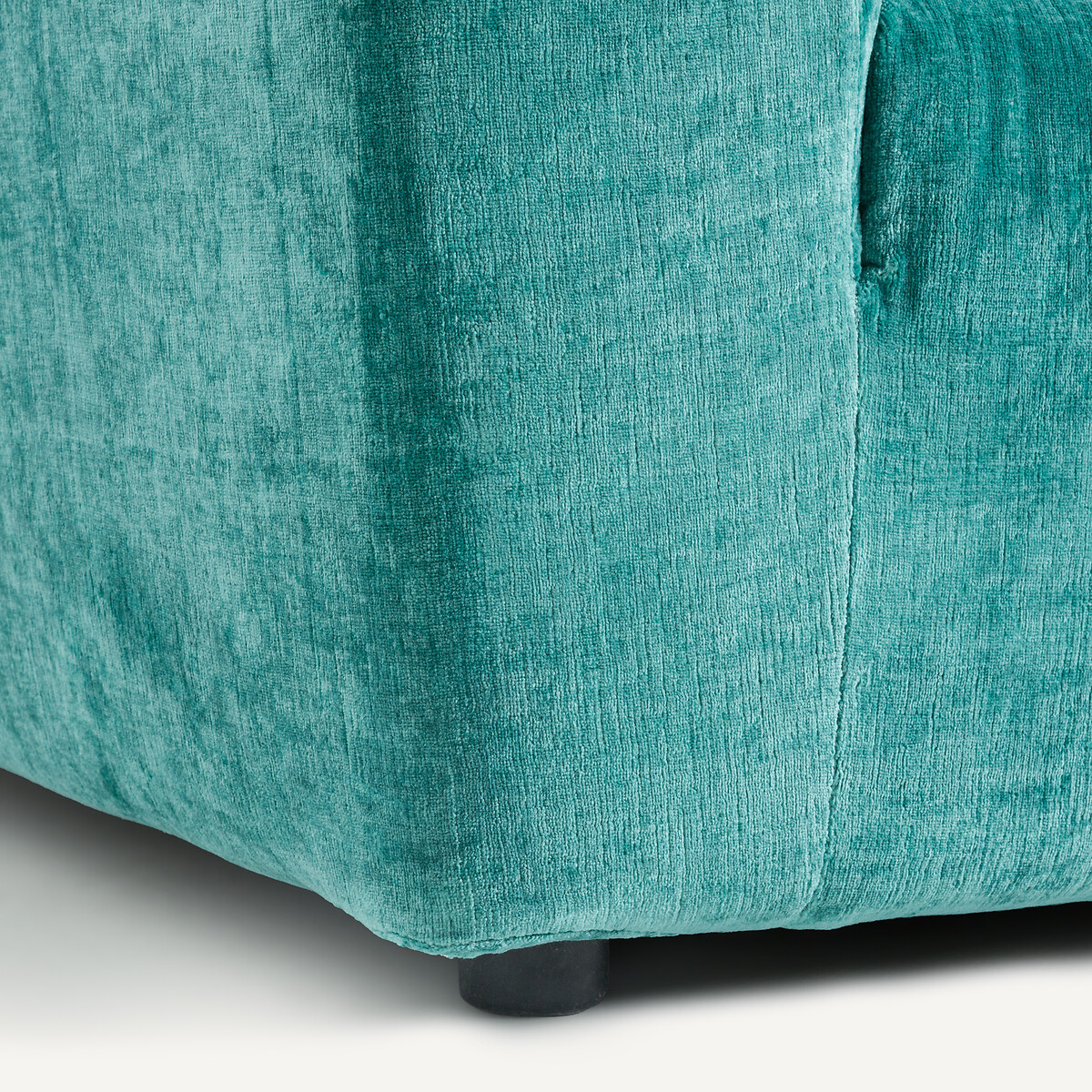 OTTO STUDIO PARA AM.PM<br>Meia poltrona em veludo viscose, Chill