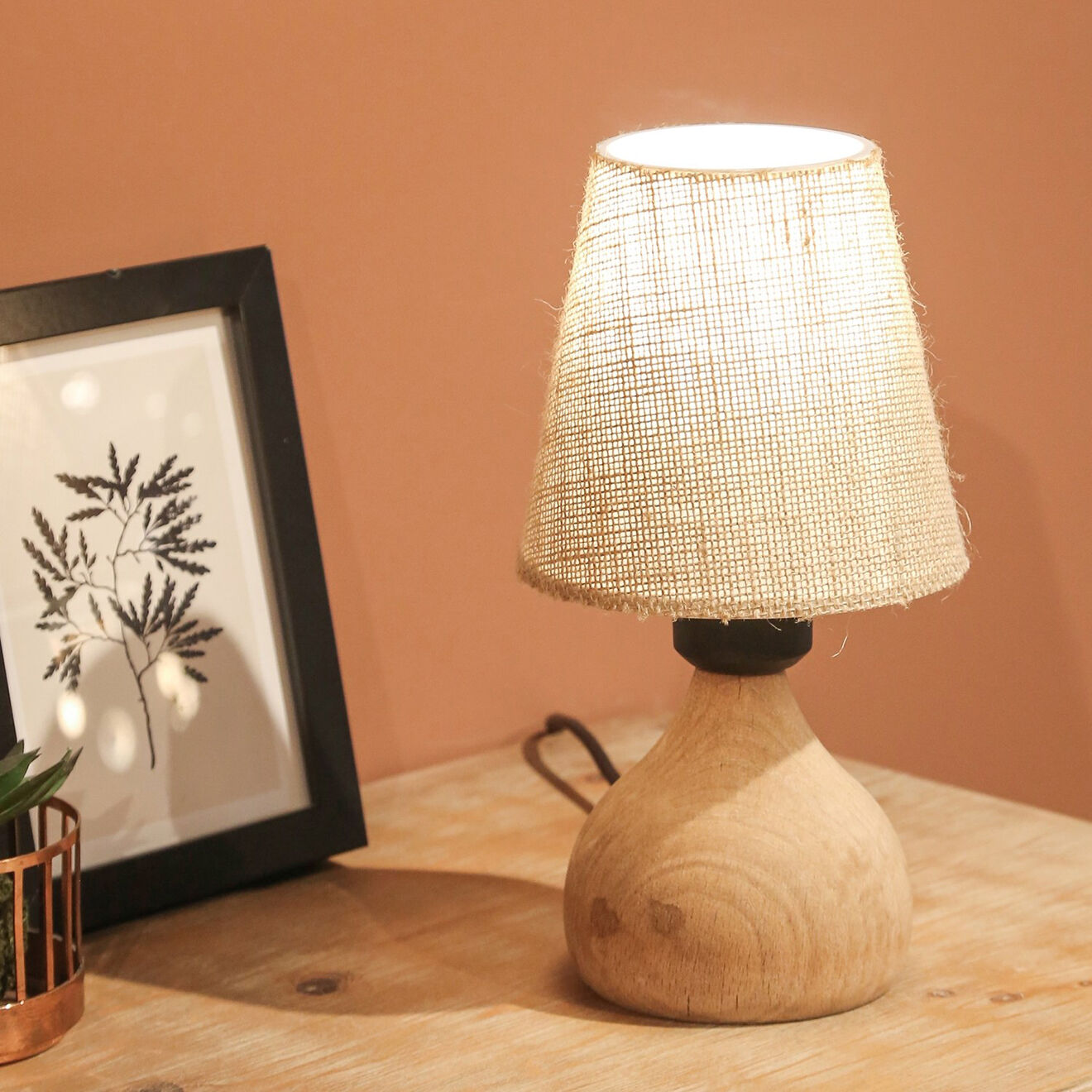 Opviq Lampe de table Ayd beige - D.13x13 cm