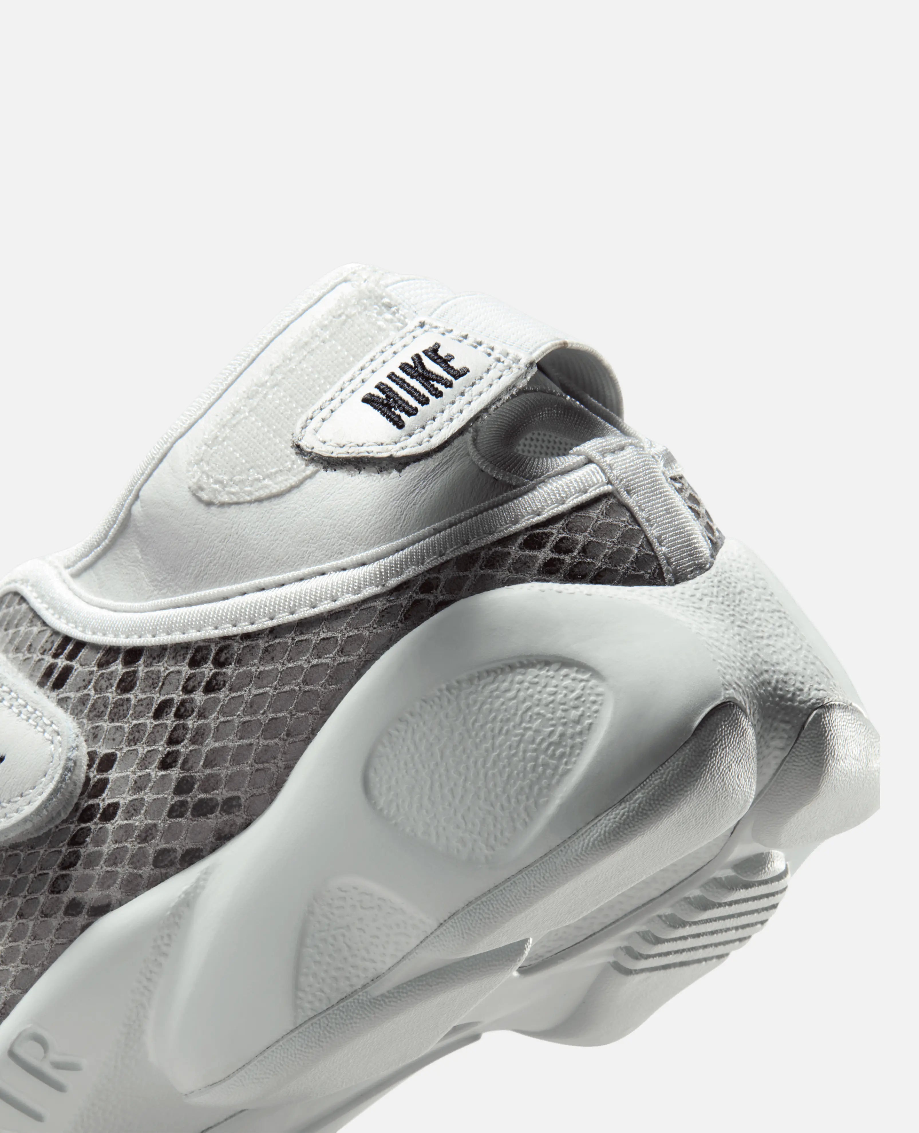 Nike WMNS Air Rift (Photon Dust/Black)