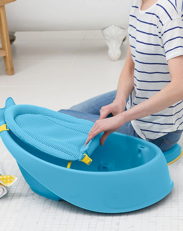 Badewanne MOBY mit 3 Stufen in hellblau